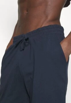 Pier One Pyjama - Dark Blue/Bordeaux -Herenkledingwinkel 054dcd8e459c410aa898a7f88c95e5c4