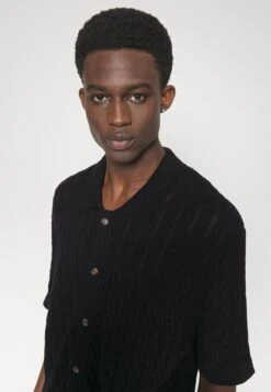 Les Deux Garrett Knitted Shirt - Vest - Black -Herenkledingwinkel 172728820d46405bbb4c7508f6220ee0