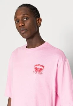 YOURTURN Nostalgia Future Tee Unisex - T-Shirt Print - Pink -Herenkledingwinkel 2c7e9a8267c24ab68707f78a01b1d56e