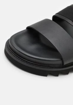 YOURTURN Unisex - Sandalen - Black -Herenkledingwinkel 3072e5cab4ef4153b3cfbe3a9d4f4078