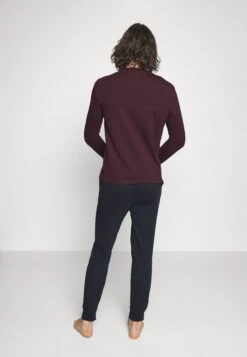 Pier One Pyjama -Dark Blue/Bordeaux -Herenkledingwinkel 34a871e63fd34211ac4e777f2698adc7