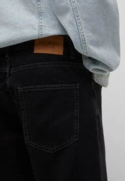 PULL & BEAR Wide - Relaxed Fit Jeans - Black -Herenkledingwinkel 389c5028af664dc68f86009e85eebdb0