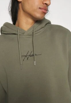 Hollister Co. Summer Icon Unisex - Hoodie - Olive 13 Hollister Co. Summer Icon Unisex - Hoodie - Olive -Herenkledingwinkel 3b0b2903027e444eaa59c46868ff83b0