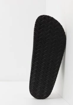 Pier One Unisex - Pantoffels - Black -Herenkledingwinkel 4a735c24e60449a29969a0148d036b07