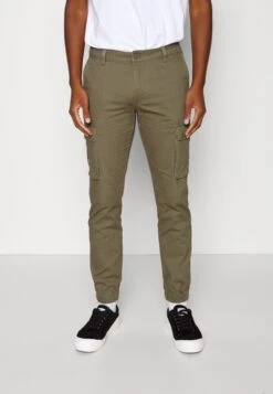 Pier One 2 Pack - Cargobroek - Olive/Black -Herenkledingwinkel 5e27eaab6d5e4530bc39dfc48c077904