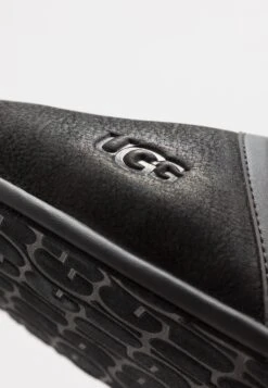 Ugg Scuff - Pantoffels - Black -Herenkledingwinkel 70f203e066234c8cbc3f3ebb69f2e5e9