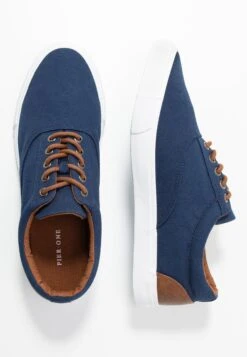 Pier One Sneakers Laag - Dark Blue 9 Pier One Sneakers Laag - Dark Blue -Herenkledingwinkel 78639fcf811d48359ea82fad860c33fd