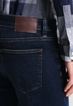 Pier One Basic - Straight Leg Jeans - Dark Blue Denim -Herenkledingwinkel 7aa5df5983c44365808e18ddcad2589e