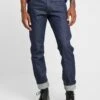 Wrangler Straight Leg Jeans - Dark Blue -Herenkledingwinkel 7bf227b5461641d28dfe1ffa6b4ea5da