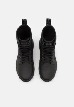 Dr. Martens Combs Ii Unisex - Veterboots - Black -Herenkledingwinkel a4c06f52e39d4cc288bcf0f9447602de