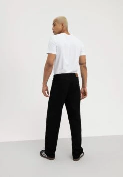 Pier One Relaxed Fit Jeans - Black Denim -Herenkledingwinkel bf404b2702f147db8268635cd2118982