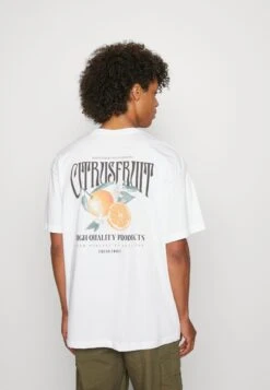 YOURTURN Orange Fruit Graphic Tee- T-Shirt Print - White -Herenkledingwinkel c0c64de1e78b488f9f5c9e4f8f6a5666