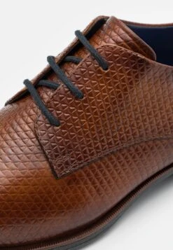 Bugatti Zavinio - Veterschoenen - Cognac 13 Bugatti Zavinio - Veterschoenen - Cognac -Herenkledingwinkel c412ed9dfd7c4b9ab917a6e5b0bb0a18
