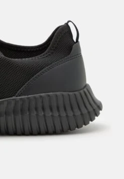 Pier One Sneakers Laag - Black -Herenkledingwinkel da21a0204b9943a1b0a5be03e6d2430f