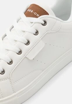 Pier One Sneakers Laag - White 13 Pier One Sneakers Laag - White -Herenkledingwinkel deb0204c481f45328622c04006a03e30