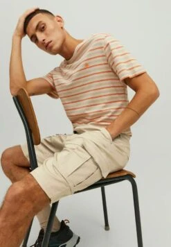 Jack & Jones Unifarbene Dex Mit Cargotaschen - Shorts - Oxford Tan -Herenkledingwinkel e3d5c0bf5d834538bdc68383dc83c41a