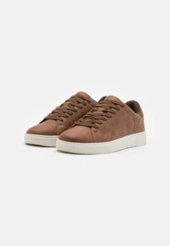 Pier One Unisex - Sneakers Laag - Cognac -Herenkledingwinkel e942d2a3f3434c4dbdb0dc2c09828ea9