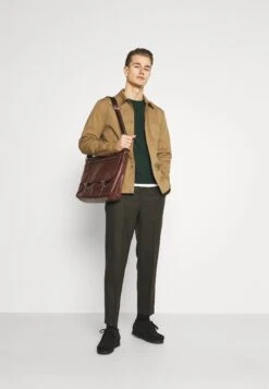 Pier One Basic Crewneck - Trui - Mottled Dark Green 11 Pier One Basic Crewneck - Trui - Mottled Dark Green -Herenkledingwinkel eb84a8f377ec474ab86e9d50a09dfb61