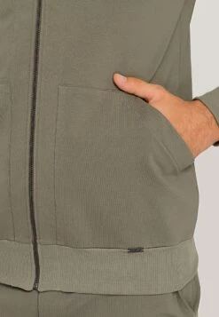 HANRO Natural Living - Sweater Met Rits - Antique Green 11 HANRO Natural Living - Sweater Met Rits - Antique Green -Herenkledingwinkel ef557c15b88a42439409c20e0f01d135