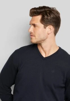 Bugatti V-Neck - Trui - Marine -Herenkledingwinkel f25c605659624b9f80c49258fe859c33