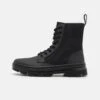 Dr. Martens Combs Ii Unisex - Veterboots - Black -Herenkledingwinkel f8e45c4ebedc464d81dd3a699d82af75