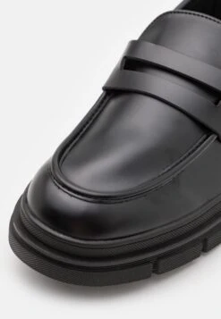 YOURTURN Instappers - Black -Herenkledingwinkel fbe1d69ec73d424097583e846261fdbb