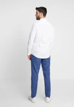 Pier One 2 Pack - Zakelijk Overhemd - White -Herenkledingwinkel fe3882eaf28b48838ea76cbb4b0ad904